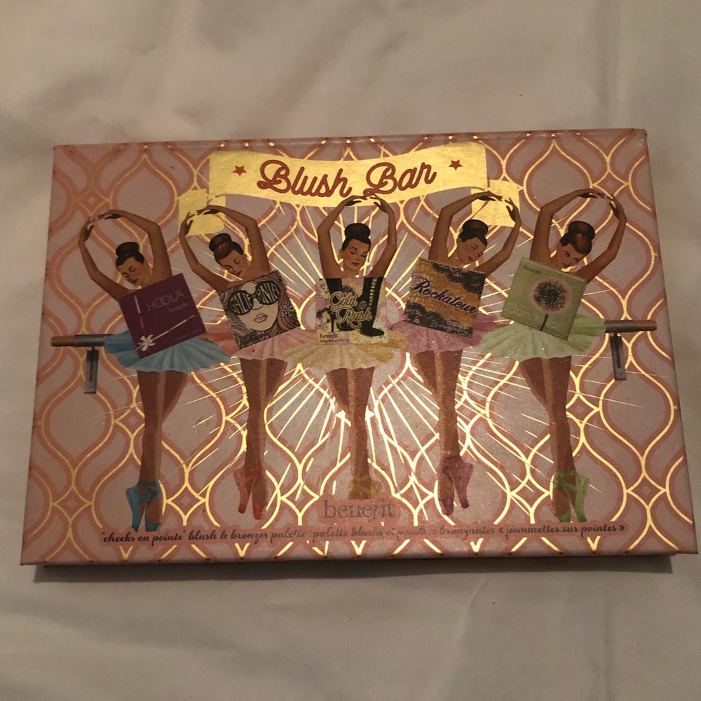 Benefit blush bar